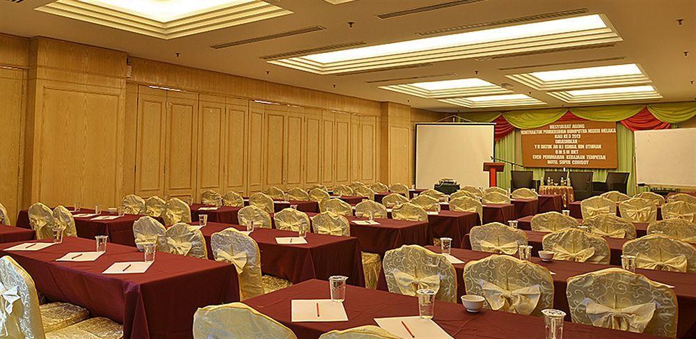 Collection O Hotel Super Cowboy Malacca Екстер'єр фото