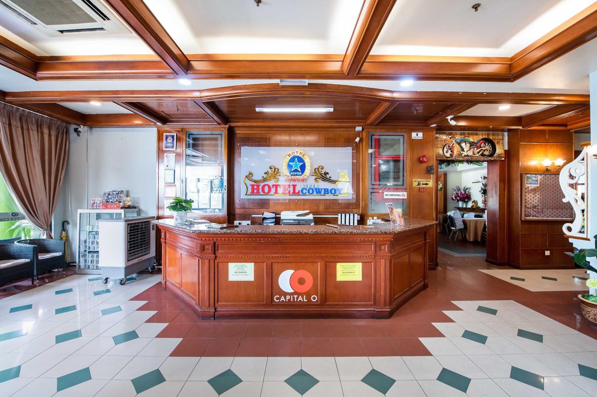 Collection O Hotel Super Cowboy Malacca Екстер'єр фото