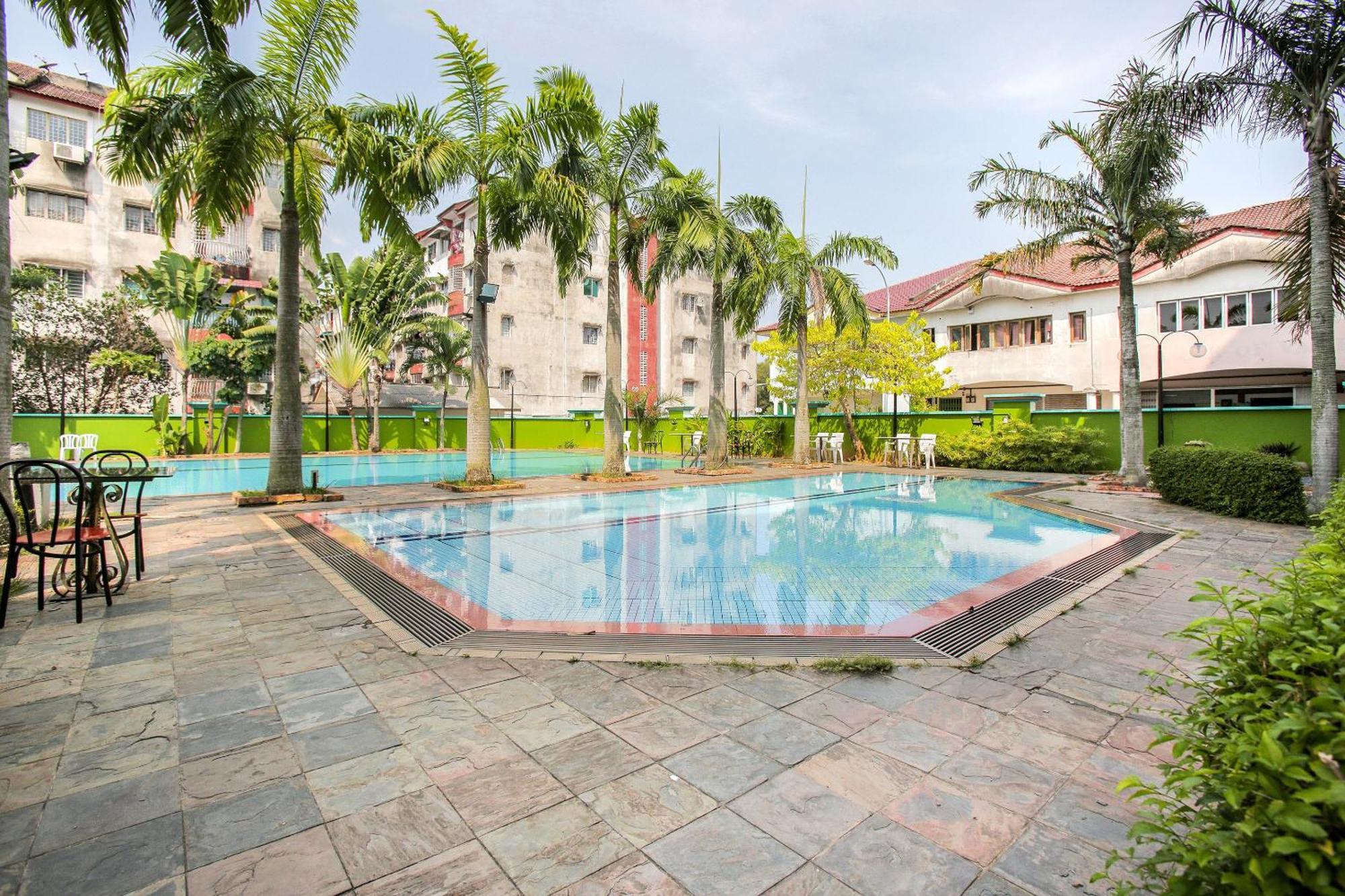 Collection O Hotel Super Cowboy Malacca Екстер'єр фото