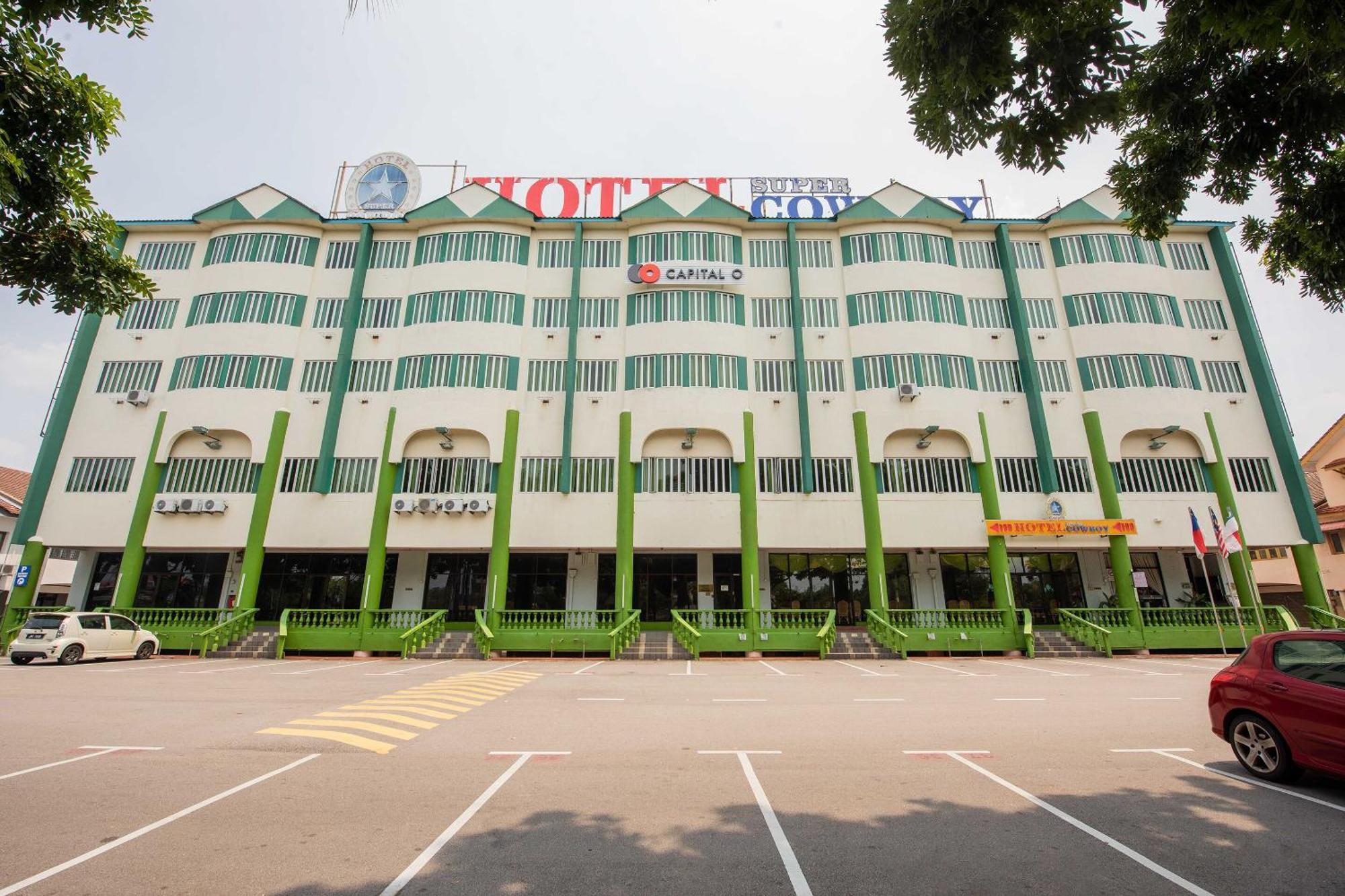 Collection O Hotel Super Cowboy Malacca Екстер'єр фото