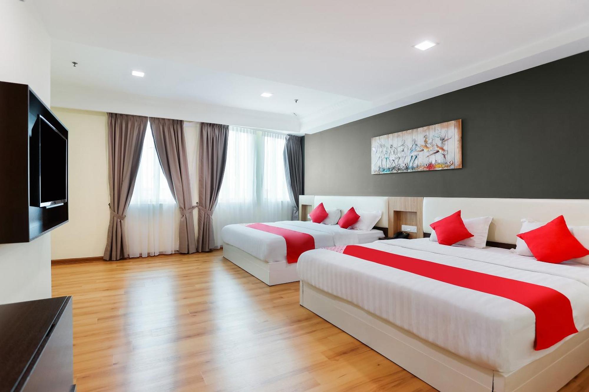Collection O Hotel Super Cowboy Malacca Екстер'єр фото